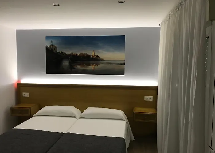 Libertad ゲストハウス ヒホン